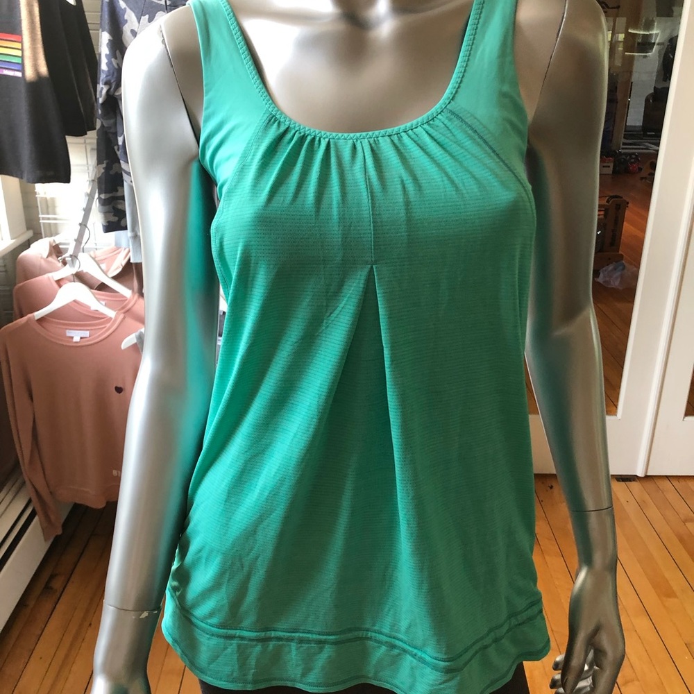 Lululemon Tank with built in bra